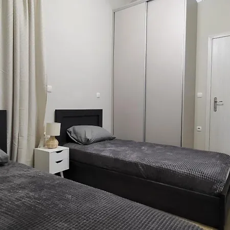 Larix Luxury Apartamento *